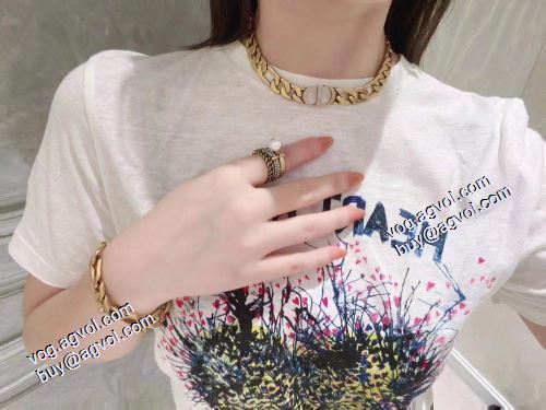 ディオール DIOR 高級感を引き立てる 2021春夏 愛らしさ抜群！ブレスレット DIORスーパーコピー 