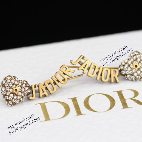 ファション性の高い ディオール DIOR 2021春夏 ピアス DIORブランド 偽物 通販 強い魅力を感じる一枚 