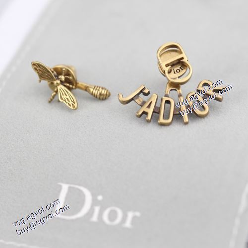DIORコピーブランド 落ち着いた感覚 2021春夏 ピアス 雑誌掲載アイテム