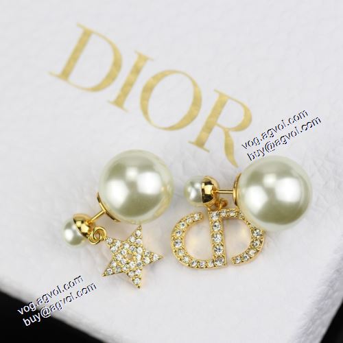 DIOR偽物ブランド 大人っぼい ディオール DIOR 2021春夏 ピアス 入手困難！