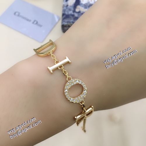 可愛く上品な雰囲気 ディオール DIOR 2021春夏 ブレスレット DIORスーパーコピー 激安 高級感演出