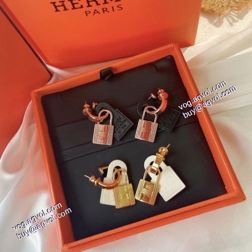 エルメス HERMES 2021春夏 優美なお出かけスタイル ピアス 2色可選 HERMESコピー 売れ筋のいい 