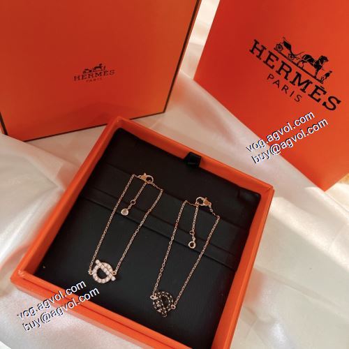 人目を惹くデザイン エルメス HERMES ブレスレット 2021春夏 2色可選 HERMESコピー ブランド  