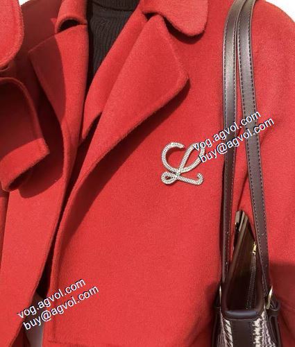著名人の着用 ロエベ LOEWE 2021春夏 ブローチ LOEWEスーパーコピー 激安 