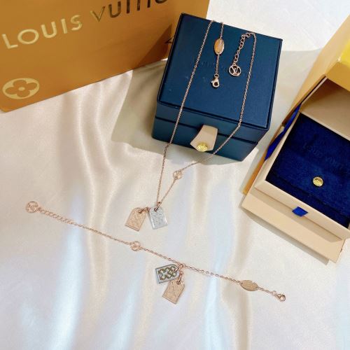 2色可選 2022新作 ルイ ヴィトン LOUIS VUITTON ペンダントトップ コンビカラー 別注/受注 大好評 ルイ ヴィトンスーパーコピー 激安