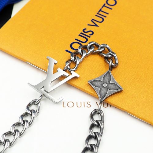 ブレスレット ルイ ヴィトンコピーブランド リストバンド つや消しにくい 2022新作 ルイ ヴィトン LOUIS VUITTON 存在感のある