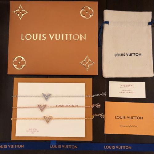 腕回りもオシャレ 魅力ファッション 3色可選 2022新作 ルイ ヴィトン LOUIS VUITTON ブレスレット リストバンド ルイ ヴィトンコピー ブランド