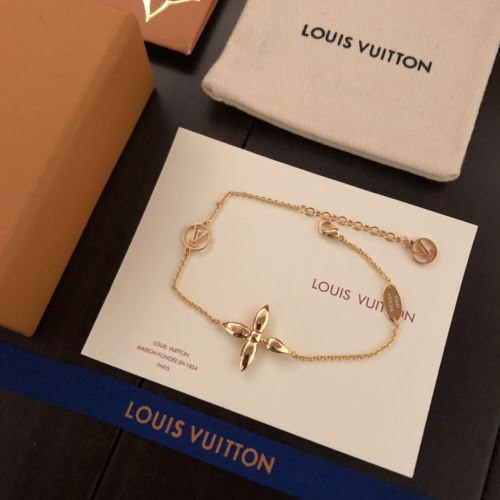 ペンダントトップ ルイ ヴィトンブランド 偽物 通販 ダガー キラキラ 2022新作 ルイ ヴィトン LOUIS VUITTON 豊富なサイズ