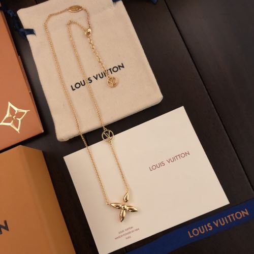 ペンダントトップ ルイ ヴィトンブランド 偽物 通販 ダガー キラキラ 2022新作 ルイ ヴィトン LOUIS VUITTON 豊富なサイズ