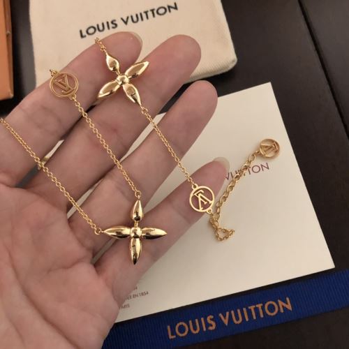 ペンダントトップ ルイ ヴィトンブランド 偽物 通販 ダガー キラキラ 2022新作 ルイ ヴィトン LOUIS VUITTON 豊富なサイズ