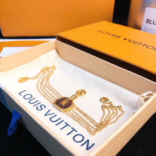 2022新作 腕の存在感抜群 繊細な細工 ルイ ヴィトン LOUIS VUITTON ブレスレット コスパ最高のプライス ルイ ヴィトンスーパーコピー 激安