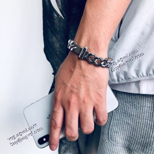 お洒落な存在感 ルイ ヴィトン LOUIS VUITTON 2021春夏 ブレスレット 2色可選 ルイ ヴィトンブランドスーパーコピー 上品上質