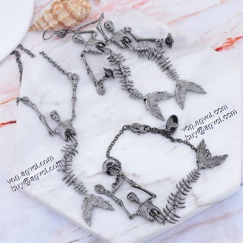 チョーカー 着心地抜群 2021 ヴィヴィアン ウエストウッドコピー  VIVIENNE WESTWOOD