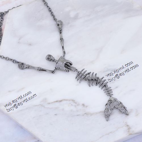 チョーカー 着心地抜群 2021 ヴィヴィアン ウエストウッドコピー  VIVIENNE WESTWOOD