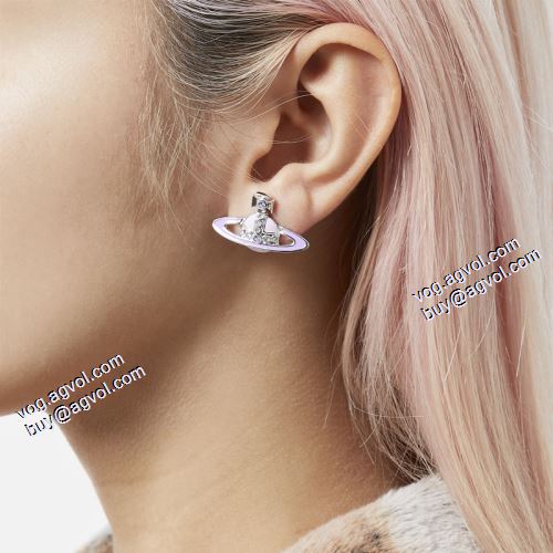ピアス ペア 2021 ヴィヴィアン ウエストウッド  VIVIENNE WESTWOOD偽物ブランド 海外セレブ愛用