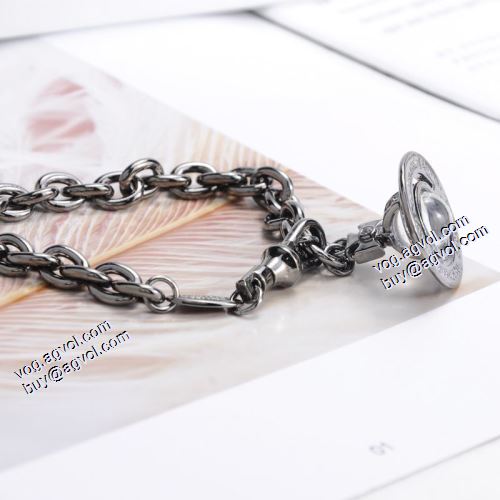 耐久性のある 2021 ヴィヴィアン ウエストウッドスーパーコピー 4色可選 VIVIENNE WESTWOOD ブレスレット雰囲気ある