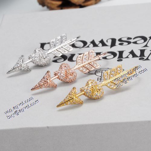 3色可選 フック ピアス セール中 イヤリング 2021 ヴィヴィアン ウエストウッド VIVIENNE WESTWOODスーパーコピー