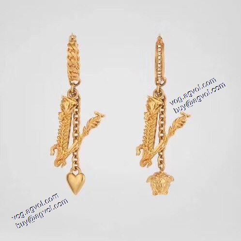 変わらない人気を誇る ヴェルサーチVERSACE 2021春夏 ピアス VERSACEブランド コピー お買い得品  