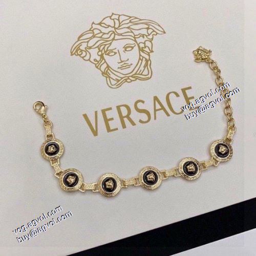 2021春夏 2年以上連続１位獲得 ネックレス ヴェルサーチVERSACE コピー ブランド 人気激売れ