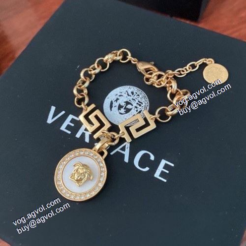 海外限定ライン ヴェルサーチVERSACE 2021春夏 ブレスレット VERSACEブランド 偽物 通販