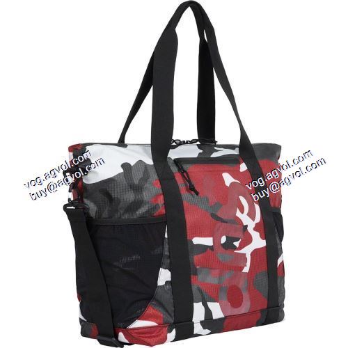 Supreme 2021SS Zip Tote 26L 大絶賛の履き心地! SUPREMEブランドスーパーコピー シュプリーム SUPREME 2021春夏 トートバッグ 手持ち&ショルダー掛け ショルダーバッグ 4色可選 収納力のよい