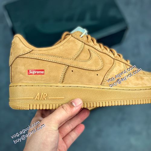 早くも完売している 2021秋冬 SUPREMEコピー カジュアルシューズシュプリーム Supreme x Air Force 1