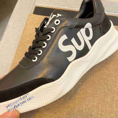 お洒落に魅せる 2021秋冬 フラットシューズ シュプリーム SUPREME シュプリームブランド コピー スニーカー ロードジョグ 2色可選 流行や季節に拘らないデザイン