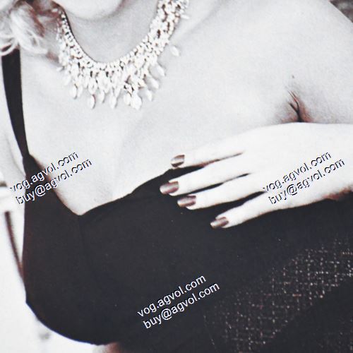 上質 大人気！シュプリーム Supreme 2021春夏  Anna Nicole Tee シュプリームコピー 半袖Tシャツ 2色可選 男女兼用