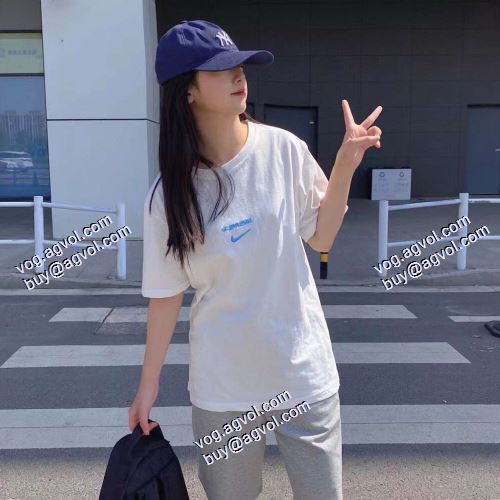 2021春夏 シュプリーム 争奪戦必至 Supreme x Nike 半袖Tシャツ 2色可選 男女兼用 シュプリーム偽物ブランド