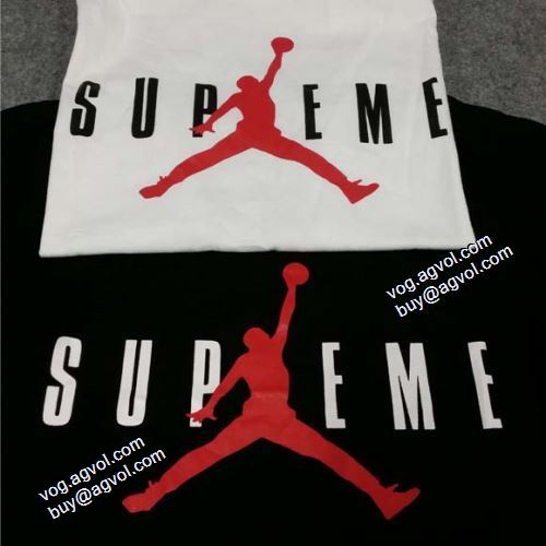春夏に最も需要のある 2021秋冬 半袖Tシャツ シュプリーム Supreme 2色可選 SUPREMEブランドコピー 使い勝手抜群