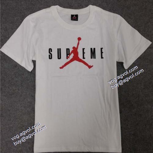 春夏に最も需要のある 2021秋冬 半袖Tシャツ シュプリーム Supreme 2色可選 SUPREMEブランドコピー 使い勝手抜群