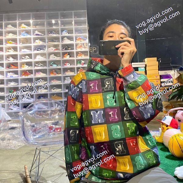 2020秋冬 ずっと人気? シュプリームブランド コピー Supreme Blocks Hooded Sweatshirt 字母の四角格子の中隊の帽子の護衛服 パーカー