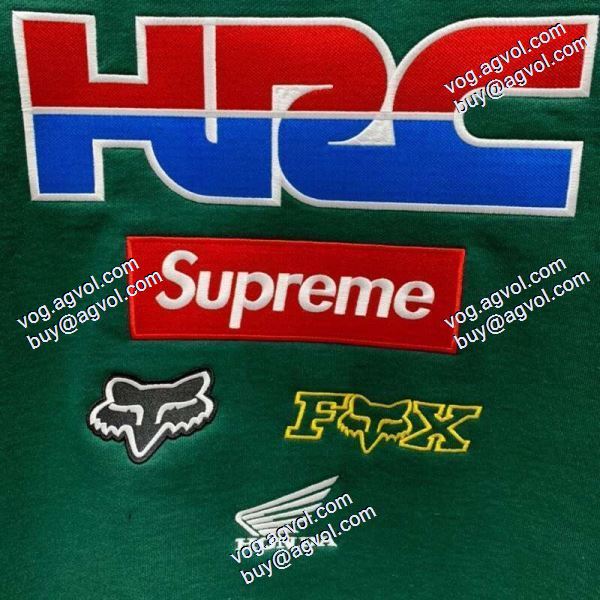 逸品 シュプリームブランドコピー 2021秋冬 シュプリーム SUPREME プルオーバーパーカー もっとも高い人気を誇る 2色可選 程よい厚み