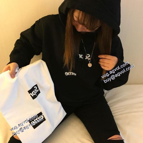 人目を惹くデザイン Supreme x CDG Split Box Logo Hooded Sweatshirt シュプリーム SUPREMEブランド 偽物 通販 2021秋冬 シュプリームパーカーコピー 2色可選