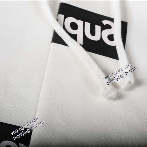 人目を惹くデザイン Supreme x CDG Split Box Logo Hooded Sweatshirt シュプリーム SUPREMEブランド 偽物 通販 2021秋冬 シュプリームパーカーコピー 2色可選