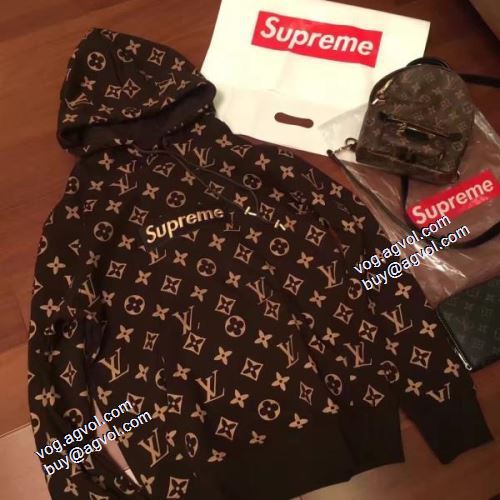 2021秋冬 シュプリーム SUPREMEブランドコピー プリントパーカ パーカー 流行に関係なく長年愛用できる