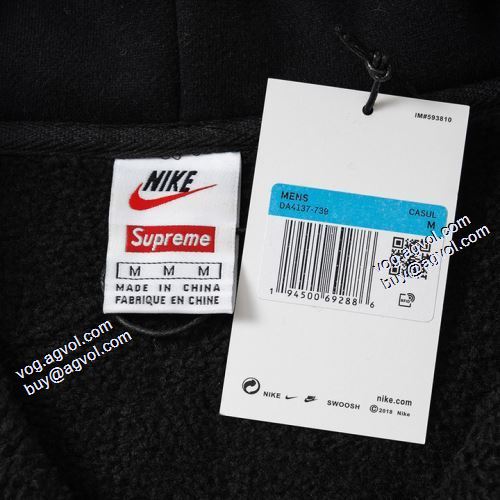 活用できるアイテム 2021秋冬 シュプリーム Supreme 21ss パーカー 2色可選 日常のアウター使える シュプリームコピー ブランド