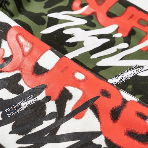 高級感漂わせる 2021-22秋冬 シュプリーム SUPREME パーカー 男女兼用パーカー オリジナルプリント シュプリームブランドスーパーコピー 2色可選 ふわふわな感触 
