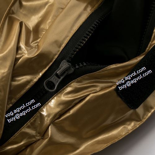 シュプリーム SUPREME  人目を惹くデザイン 2021秋冬 ダスター コート ジャケット ゴールド SUPREMEブランド コピー 撥水加工の施された