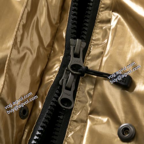 シュプリーム SUPREME  人目を惹くデザイン 2021秋冬 ダスター コート ジャケット ゴールド SUPREMEブランド コピー 撥水加工の施された