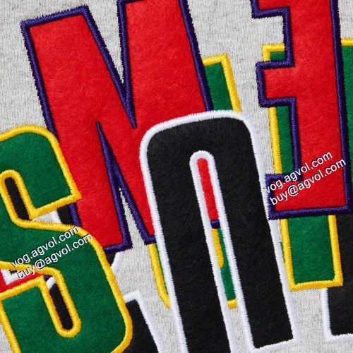 シュプリーム SUPREME 21ss Stacked Crewneck 個性的なデザ 2021秋冬 シュプリーム プルオーバーパーカー 2色可選 SUPREMEブランドコピー ジップパーカー