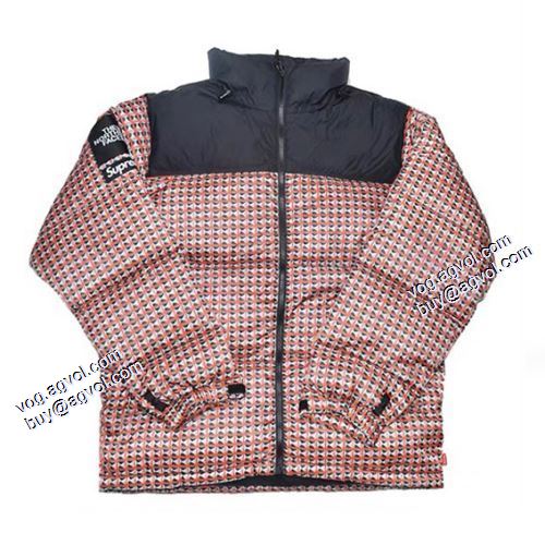 防寒具としての機能もバッチリ 海外セレブ愛用 2021 シュプリーム SUPREME 21SS Studded Nuptse Jacket ジャケット ダウンジャケット 3色可選 シュプリーム偽物ブランド