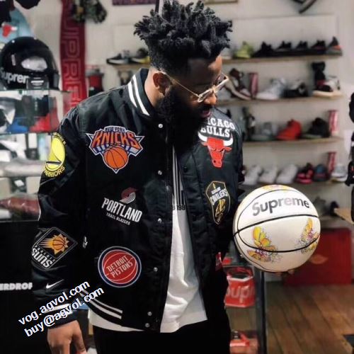 2021秋冬 supreme&NIKE&NBA シュプリーム SUPREME シュプリームブランド コピー 長く愛用できる ジャケット 2色可選 プリント柄 こだわりのコート