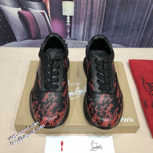 オリジナル 2021秋冬 クリスチャンルブタン Christian Louboutin 2色可選 チロリアンテープ 優しい履き心地 クリスチャンルブタンコピーブランド コスパ最高のプライス スタイリッシュな印象 スニーカー