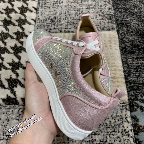 優しい履き心地 クリスチャンルブタン Christian Louboutin 上品に着こなせ フラットシューズ 2021秋冬 ファッション 人気 クリスチャンルブタンコピー 飽きの来ない オリジナル