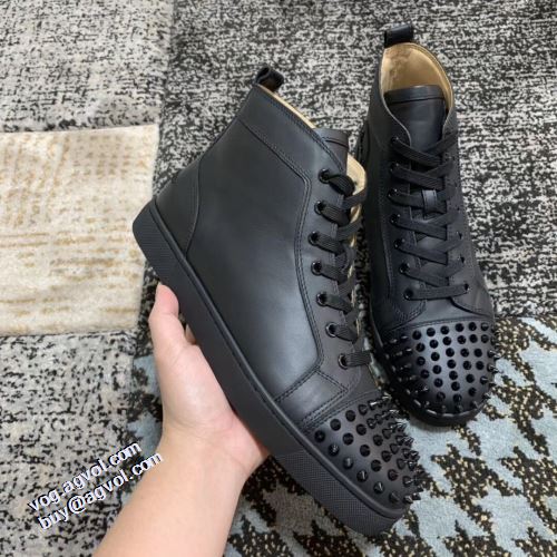 2021秋冬 クリスチャンルブタンコピー ブランド 汚れも目立ちにくい クリスチャンルブタン Christian Louboutin 実用性に溢れるアイテム スタッズ 抗菌?防臭加工 ハイトップシューズ 