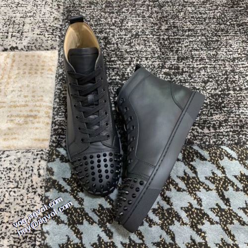 2021秋冬 クリスチャンルブタンコピー ブランド 汚れも目立ちにくい クリスチャンルブタン Christian Louboutin 実用性に溢れるアイテム スタッズ 抗菌?防臭加工 ハイトップシューズ 