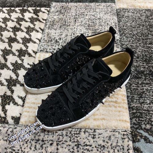 スタッズ クリスチャンルブタンコピーブランド 定番のアイテム フラットシューズ 2021秋冬クリスチャンルブタン Christian Louboutin 極上シューズ カジュアルシューズ 滑りにくい
