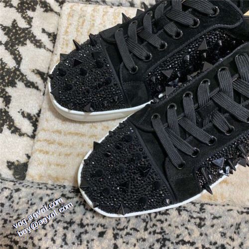 スタッズ クリスチャンルブタンコピーブランド 定番のアイテム フラットシューズ 2021秋冬クリスチャンルブタン Christian Louboutin 極上シューズ カジュアルシューズ 滑りにくい