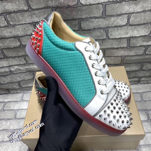 クリスチャンルブタン Christian Louboutin 秋のお出かけに最適 カジュアルシューズ 大人の雰囲気抜群 スタッズ クリスチャンルブタン偽物ブランド 高機能防滑ソール 2021秋冬 リゾートスタイル